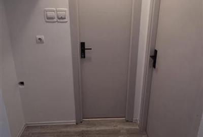 Apartament 2 camere, renovat complet, centrala proprie. Zona Sacele - 10