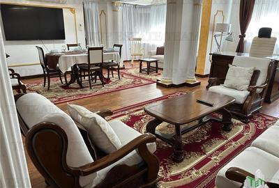 Apartament cu 3 camere decomandat în Băneasa