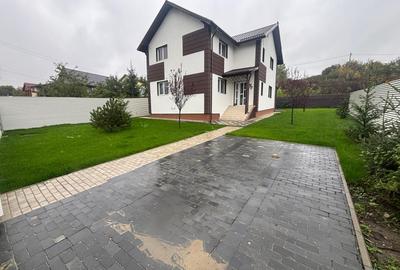 Casă individuală cu 5 camere în Valea Lupului