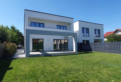 Casa / Spatiu Comercial - 150 mp - 2000 Euro - 1