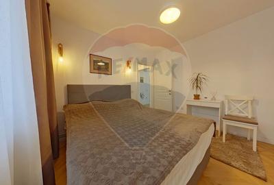 Apartament modern si luminos de închiriat - 1