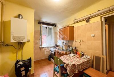 Garsonieră decomandată în Central