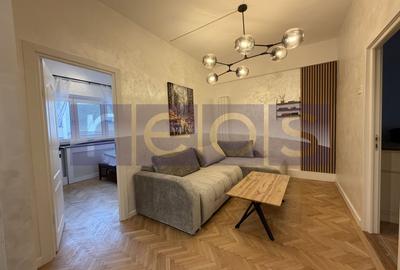 Apartament cu 4 camere semidecomandat, mobilat în Universitate