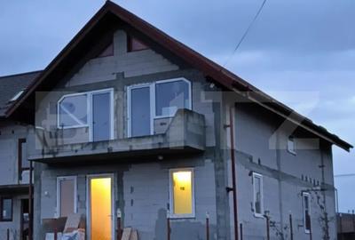 Casă individuală cu 4 camere în Câmpenești