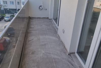 Apartament 2 camere decomandat, et 1/5, metrou Berceni