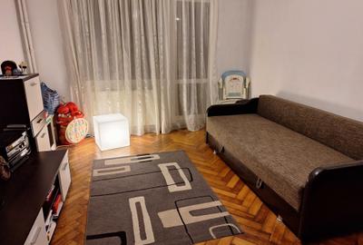 Garsoniera Astra decomandata,etajul 1,mobilata-utilata,72500 Euro