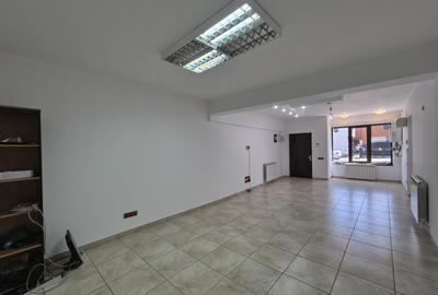 B-dul Gloriei, imobil P+1, pentru birouri, comercial - 1