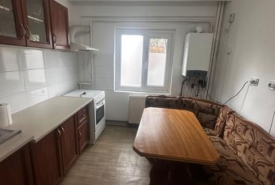 Spatiu comercial, 3 camere, decomandat,  zona Alexandru cel Bun - 4