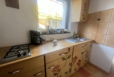 Casa 3 camere balcon si curte zona Bld Milea - 11
