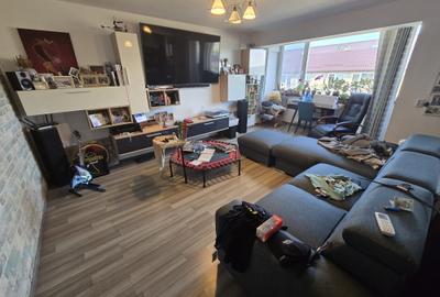 Apartament cu 3 camere, mobilat în Păcurari