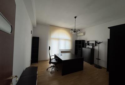 Vila de inchiriat ca locuinta sau birou in Rosu-Chiajna langa padure - 12