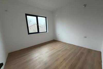 Casa 4 camere/ Curte/ Centrala/ Metrou 10 min - 8