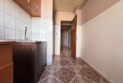 De vanzare - 3 camere - 63mp - Stadion Giulesti - 950m Metrou Crangasi - 11