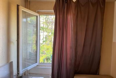 11.500 Euro Garsonieră de vânzare – Micro 19, etaj 2/4 - 1