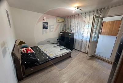 Apartament cu 3 camere de vânzare - 3