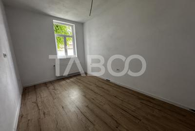 Apartament renovat complet la casa 3 camere 60 mpu Piata Cluj Sibiu - 6