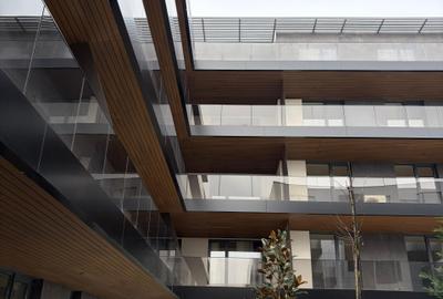 Apartament NOU LUXURY prima inchiriere - Erou Iancu Nicolae - 4 camere - piscina - 56