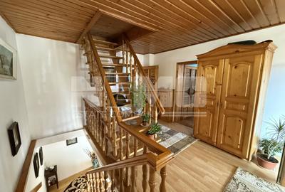 Casă 300 mp utili | 500 mp teren | 2 intrări - 5