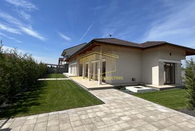 Casă individuală cu 4 camere în Dumbrăvița