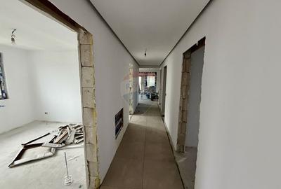 Casă cu 4 camere de vânzare - 9