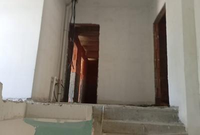 Vând bloc locuințe colective la roșu, stradal – Șos. Chitilei- 1.099.000 Euro - 13