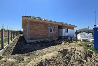Duplex despartit prin cam. tehnica /  Toate utilitatile - 7
