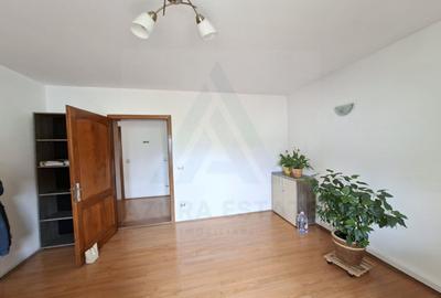 Spatiu birouri casa individuala curte proprie 9 birouri Selimbar - 14