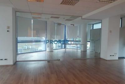 Birou, de 260 mp, în P-ța Victoriei