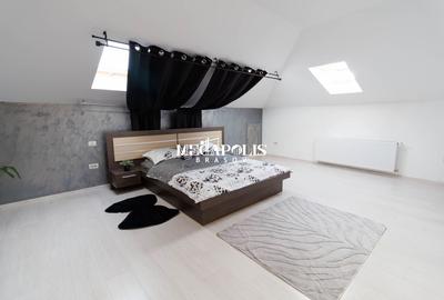 Apartament cu 5 camere semidecomandat în Tractorul