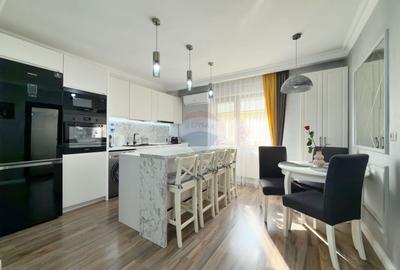 Apartament modern de vânzare, etaj 1, balcon închis, parcare privată - 1
