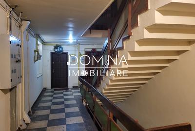Apartament de vanzare 2 camere transformat in 3, etaj 3 – Str. Brandusei - 10