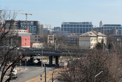 Calea Giulesti, Stadion Rapid, bloc 1989, 3 balcoane, 2 bai - 1