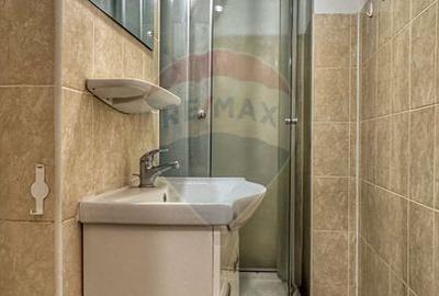 Apartament cu 4 camere de vânzare în zona 13 Septembrie - 17