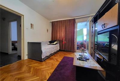 Apartament cu 2 camere decomandat, mobilat în Titan