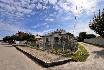 Casa de vânzare în INIMA Târgului Neamț,teren 416mp - 1