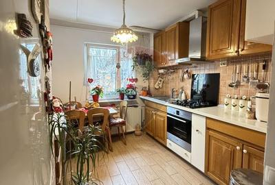 Apartament 3 camere  Aparatorii Patriei Berceni - 6