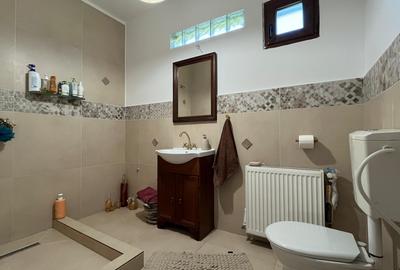 Casa deosebita 4 Camere P+M - zona Sanpetru - Comision 0% - 7