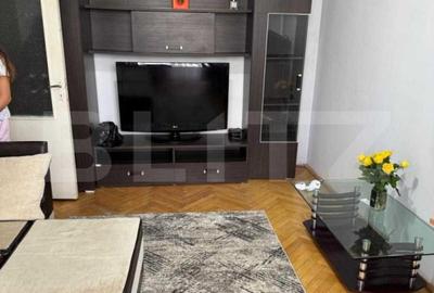 Apartament cu 2 camere, 40 mp, zona Podu Ros - 1