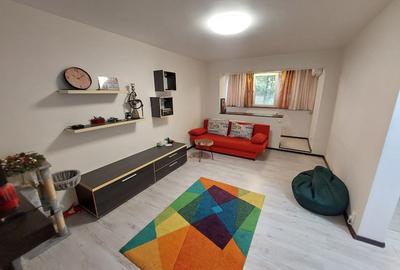 Vând apartament 2 camere - 1