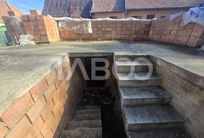 Teren de vanzare 436mp intravilan cu fundatie cu proiect casa Rasinari - 5
