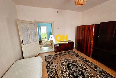 Casă traditională, 3 camere, 1766 mp teren, la asfalt, Vintu de Jos - 9