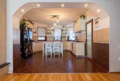 Casa individuala cu teren 750mp, garaj, beci, terasa - Dezmir, zona centrala - 4