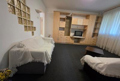 Apartament cu 2 camere de inchiriat in zona Drumul Taberei metrou Favorit - 2