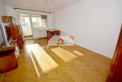 2 cam, 61 mp, DECOMANDAT, Metrou Favorit, spatios si luminos Et 7/10, ANVELOPAT - 2