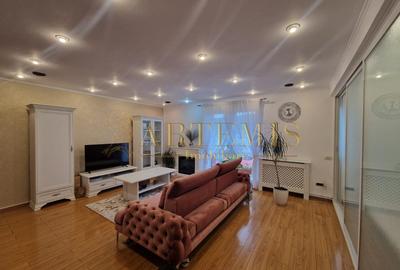 Apartament de 3 camere, decomandat, 90 mp., zona Stefan cel Mare. - 1