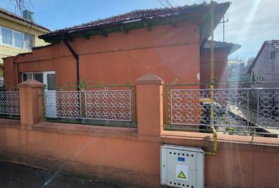 Casa 2 camere, garaj,Medeea, teren 370 mp, deschidere 14 ml - 1