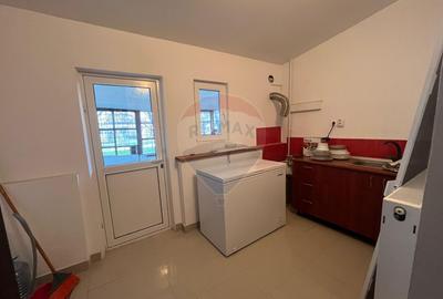 Casa cu 5 camere de vanzare in Priseaca 450 mp teren - 6