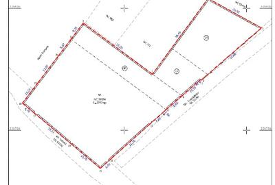 Teren Construcții intravilan de 2773 mp, în Est