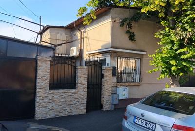 Casa la sol cu terasa și garaj de vanzare - 2