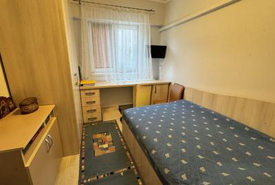 Casă de Cultură apartament decomandat 4 camere - 8